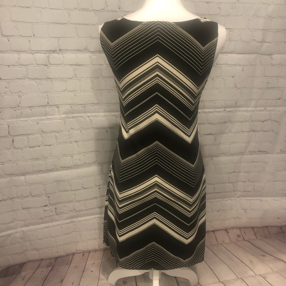 Black and White Sleeveless Dress size Medium - Picture 5 of 5